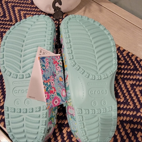 Mermaid Crocs Vera Bradley size 8 - Picture 6 of 7